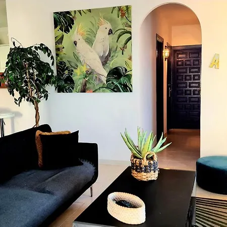 Azur Costa *